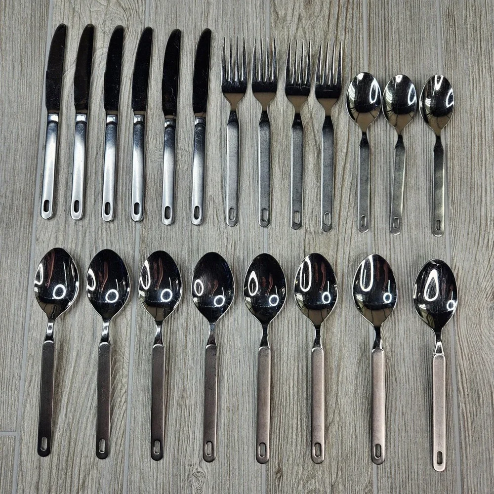 Winsor 21 Piece Flatware Set 18/8 Stainless Steel Modern Handle Silverware